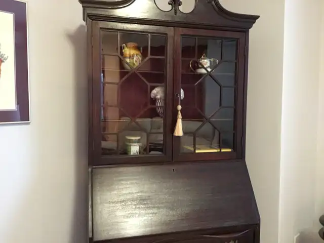 Antique secretary with desk in Hutches & Display Cabinets in Bedford - Image 3