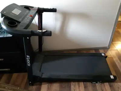 Bought for $400 new. Less than 8 hours use. Moving.