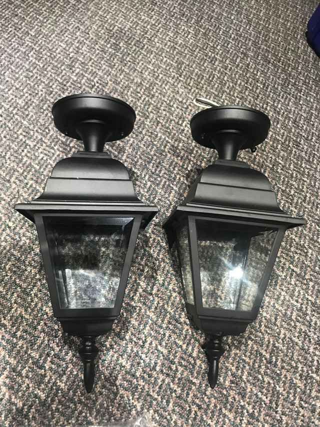 Brand new Flush mount outdoor lights $10 each  in Outdoor Lighting in Gatineau