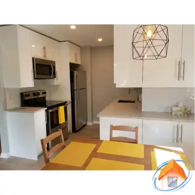 NEW UPDATE !One additional room now available! One bedroom with a full ensuite bathroom (shower, sin...