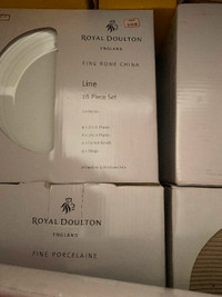 Set Royal Doulton, England, four boxes 4pers ./ box. Sell by box