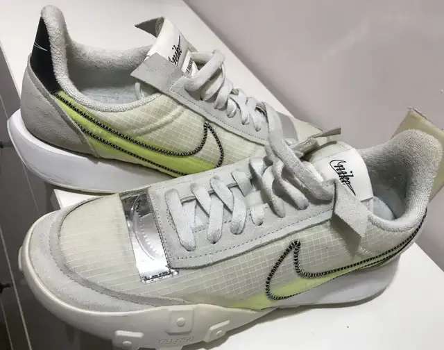 S: 9 - Men NIKE Waffle Racer 2X - White in Men's in City of Toronto - Image 9