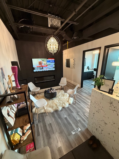 Room For Rent or Lease Inside Boutique Medical Clinic This is a rare opportunity to rent/lease an of...