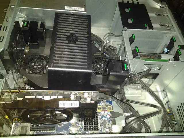 h z440 Intel Xeon E5-1620 v3 @ 3.50GHz 64gig ddr4  professional in Desktop Computers in City of Montréal - Image 5