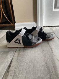  Women’s weightlifting shoes, and weight belt 