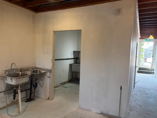 Mullay’s Renovations552489612823111684