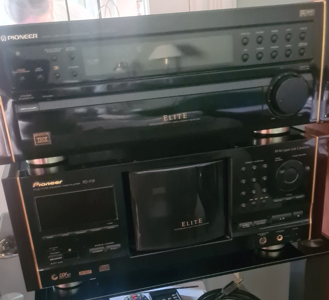 Rare Japanese Pioneer Elite Receiver & 300 CD Changer in Stereo Systems & Home Theatre in Mississauga / Peel Region - Image 2
