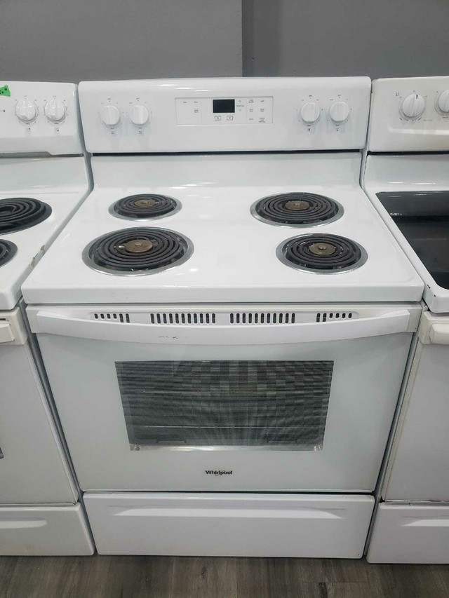 2023 whirlpool Electric stove range oven  in Stoves, Ovens & Ranges in Hamilton
