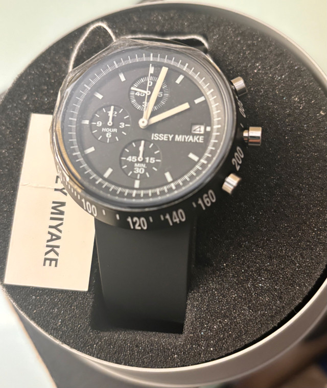 Issey Miyake - Seiko Trapezoid  Watch  dans Bijoux et montres  à Région de Markham/York