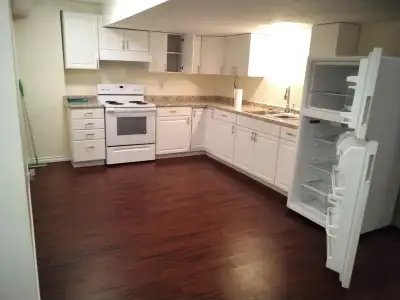 2 bedrooms basement apartment utilities included