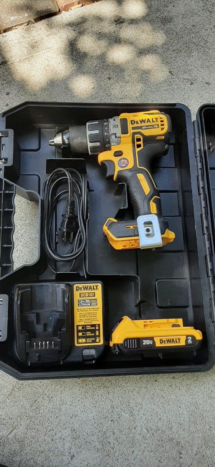 DEWALT 20V MAX Brushless Drill Kit *GOOD CONDTION* Power Tools City
