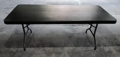 6 Foot Commercial Table / Table Commerciale 6 Pieds, View more