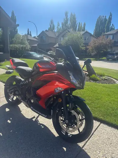 Selling my bike in very clean condition • Only 12,968 km will go up • Never been dropped or laid dow...