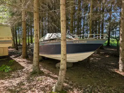 Formula Boat – No Motor – As Is Project Boat , View more