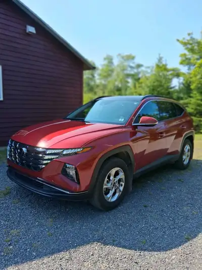 52500 kms just had new windshield oil change and inspection. Ready to go. Has 4 studded winter tires...