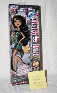 Monster High Cleo De Nile Frights, Camera, Action Black Carpet