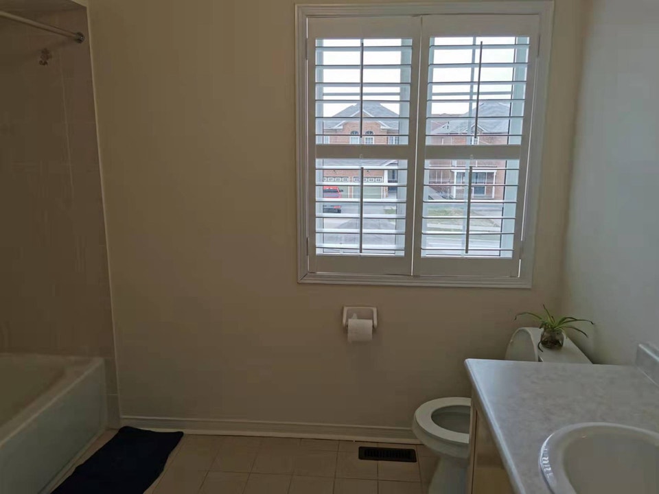 one master room for rent 5