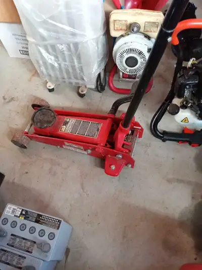 Big Red 3.5 ton Service Jack , View more