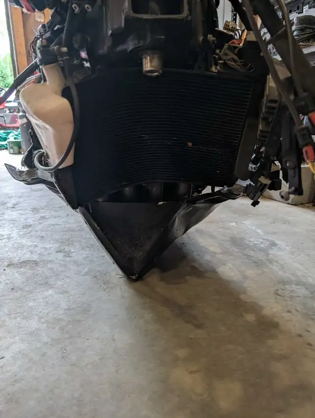2007 Yamaha R6 in Sport Bikes in Markham / York Region - Image 11