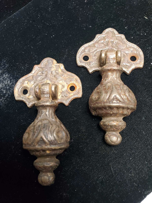 Early cast iron handles $25 in Arts & Collectibles in St. Catharines