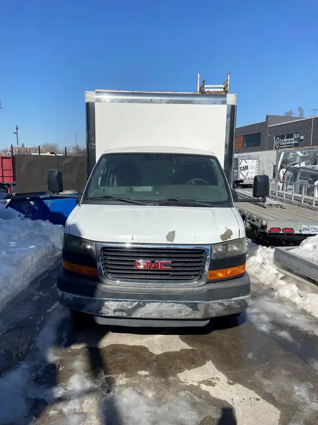 GMC Savana 201162863215011587122