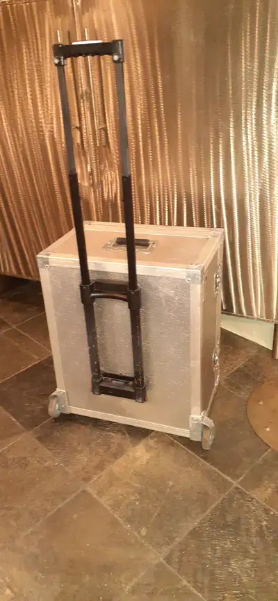 CLYDESDALE - PRO Touring Hard Case - wheels Extendable handle, View more