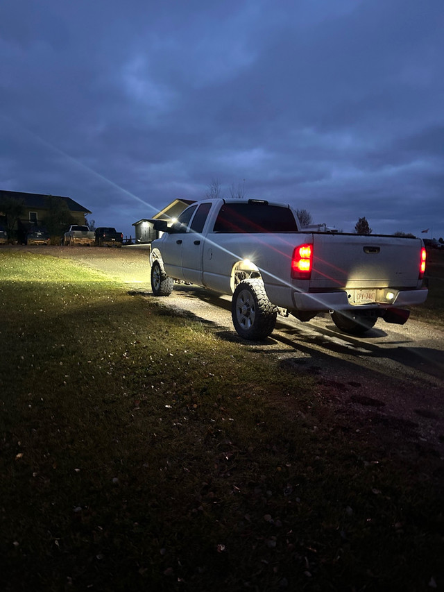 2003 dodge ram 3500 in Cars & Trucks in St. Albert - Image 3
