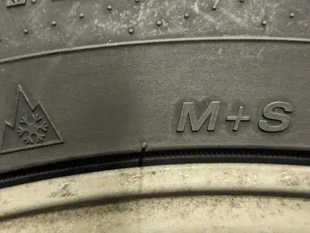 PRICE DROP - 215 55 R17 WINTER TIRES WITH ALLOY RIMS in Tires & Rims in Mississauga / Peel Region - Image 7