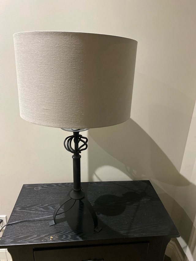 Lamp with shade in Indoor Lighting & Fans in Mississauga / Peel Region - Image 3