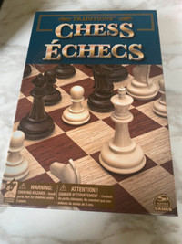 Small Chess Set - Brand New - Neuf