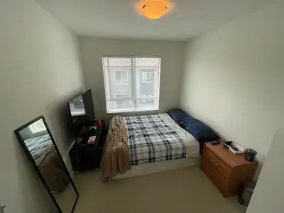 $850 Private Furnished Bedroom in Townhouse Available Surrey Fleetwood area with one parking space i...