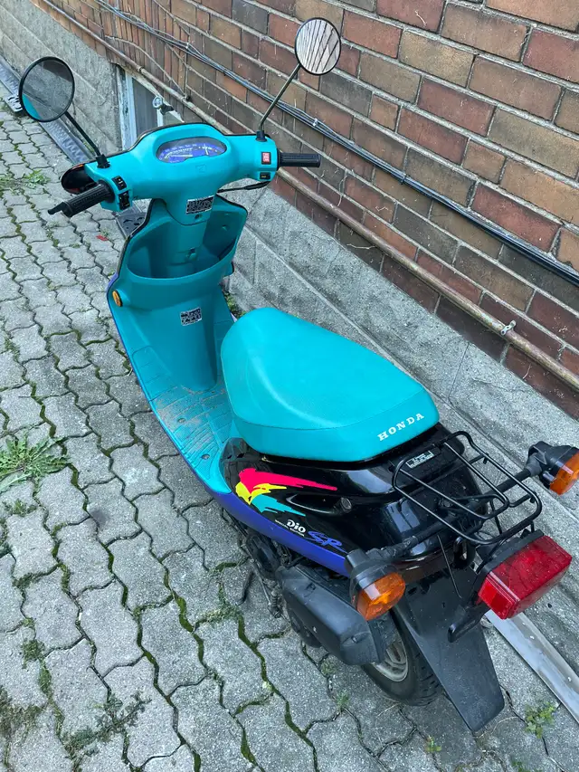Honda Dio SR SK50M Limited Edition in Scooters & Pocket Bikes in City of Toronto - Image 9