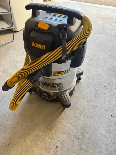 DEWALT Stealthsonic Wet/Dry Shop Vacuum , View more