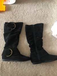 size 7 worn once suede boots wide calf