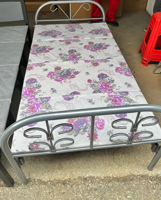BRAND NEW SEALED TWIN FOLDING BED  in Beds & Mattresses in Mississauga / Peel Region - Image 3