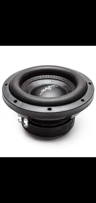 Excellent condition skar audio vd8 dual 2ohm coils. Subs been used for less than 2 weeks at 4ohm and...