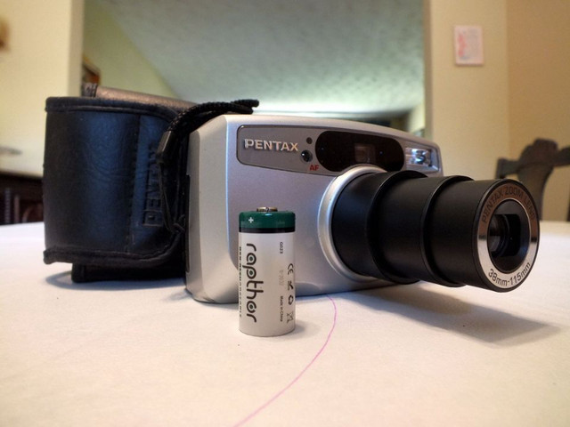 Fully Tested Pentax Espio 115V FILM camera with new CR123A lith in Cameras & Camcorders in St. Catharines