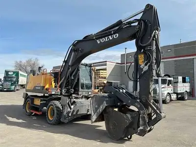 Almost new 335 hours. Fully loaded wheeled Excavator has two hydraulic circuits x1 x3 and hydraulic...