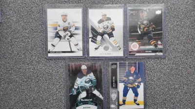 Buffalo Sabres Jack Eichel 8 Carte Hockey Card, View more