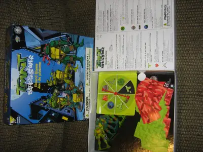 TEENAGE MUTANT NINJA TURTLES BACK TO THE SEWER BOARD GAME, View more