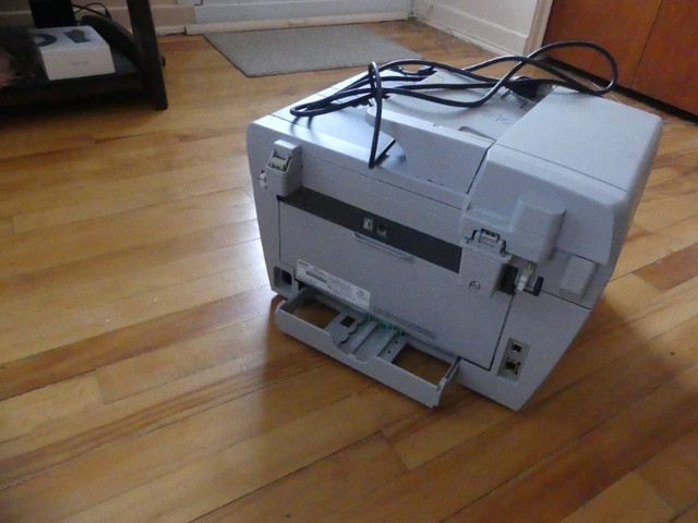 Imprimante laser tout en un à vendre dans Imprimantes, Scanneurs  à Saguenay - Image 4