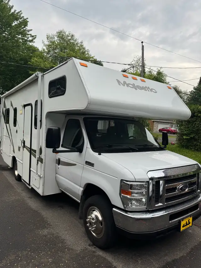 Morotisé Classe C 25’ E350 2017 in RVs & Motorhomes in Laurentides - Image 3