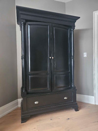 Large Cabinet with drawers and coat hanger 