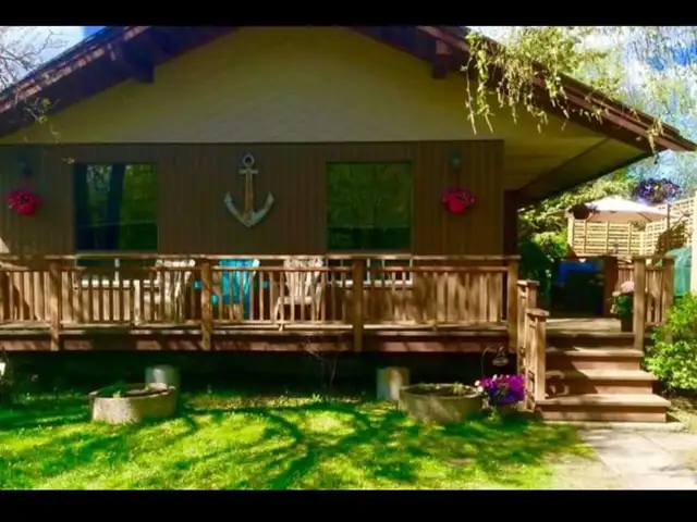 ⭐Family Cabin for fall/winter rent in Gimli, MB, Loni Beach 
