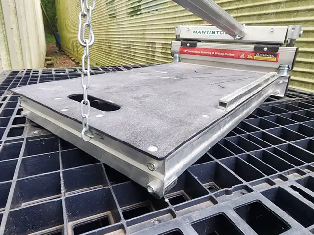 MantisTol 13'' Laminate Flooring & Siding Cutter Floor Install in Floors & Walls in Windsor Region - Image 5