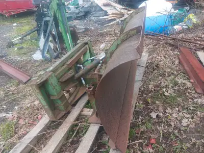 Hydraulic blade 6 feet For front end loader Also available Cement mixer $700 Mower 50 inch $1100 Mow...