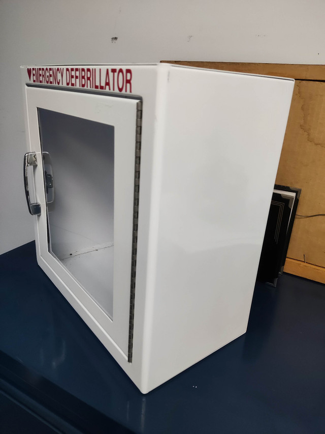 Emergency Defibrillator Cabinet in Health & Special Needs in City of Toronto - Image 2