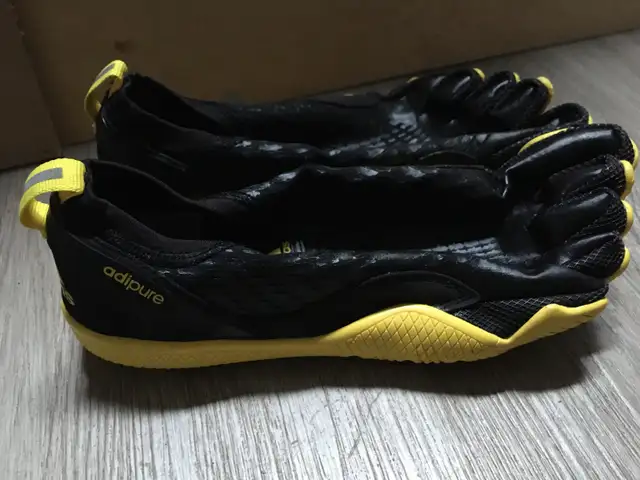 Toe shoes in Men's Shoes in City of Montréal - Image 4