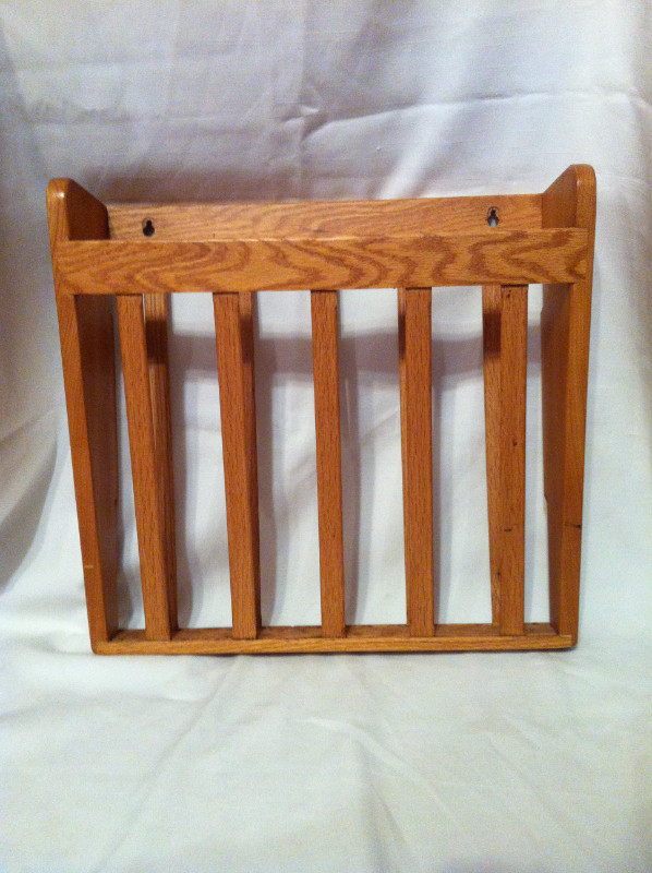 RARE WALL MAGAZINE RACK in Bookcases & Shelving Units in Barrie