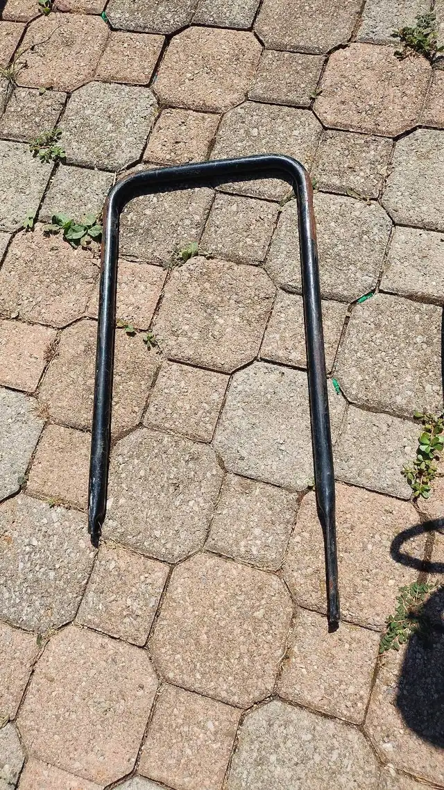 lawnmower for PARTS Yardworks See pics in Lawnmowers & Leaf Blowers in Mississauga / Peel Region - Image 7